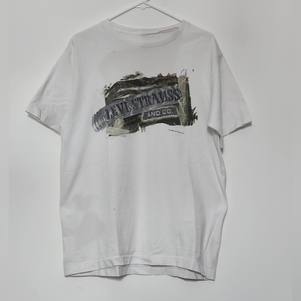 Vintage 90s Levi Strauss & Co. 1990 Graphic Single Stitch White T-Shirt